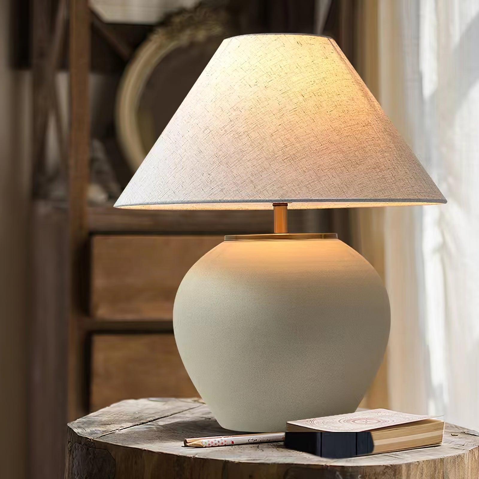 Black Mud Table Lamp
