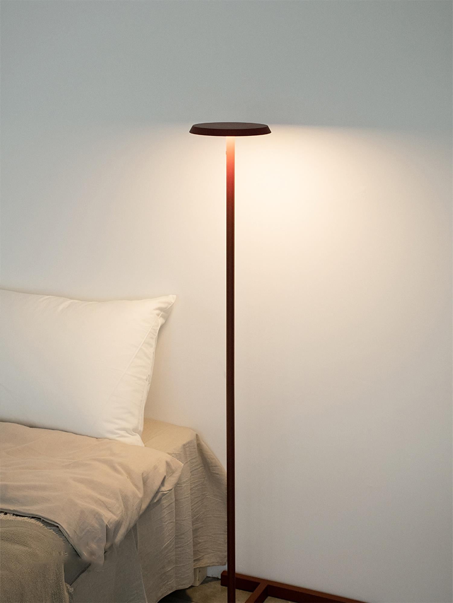 Platte vloerlamp