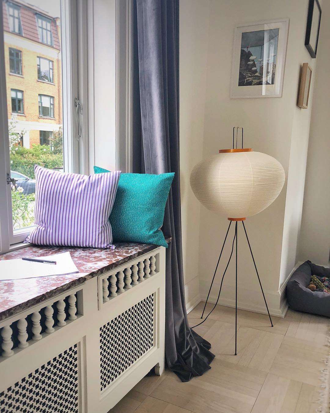 Akari Series Floor Lamp