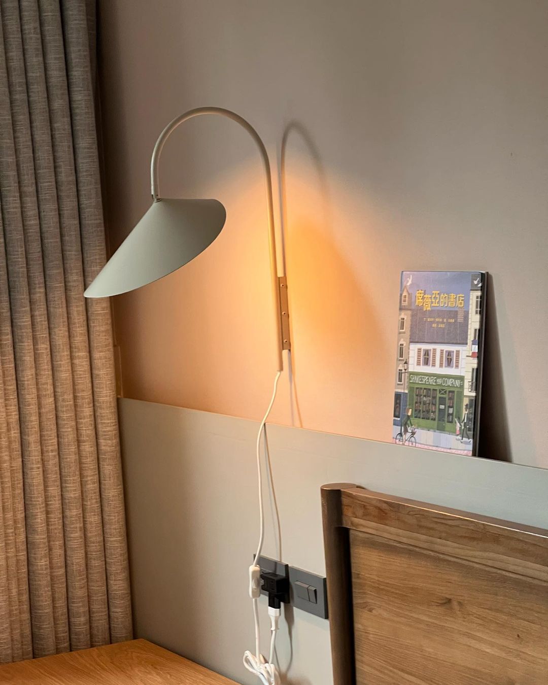 Aronskelk wandlamp