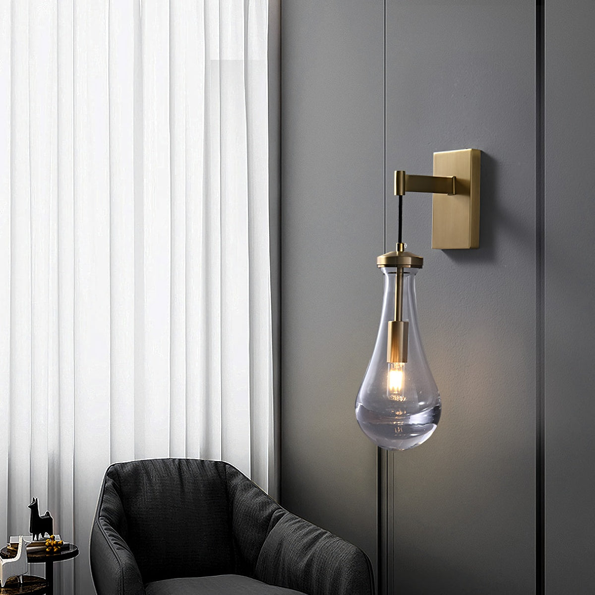 Droplet Crystal Wall Light