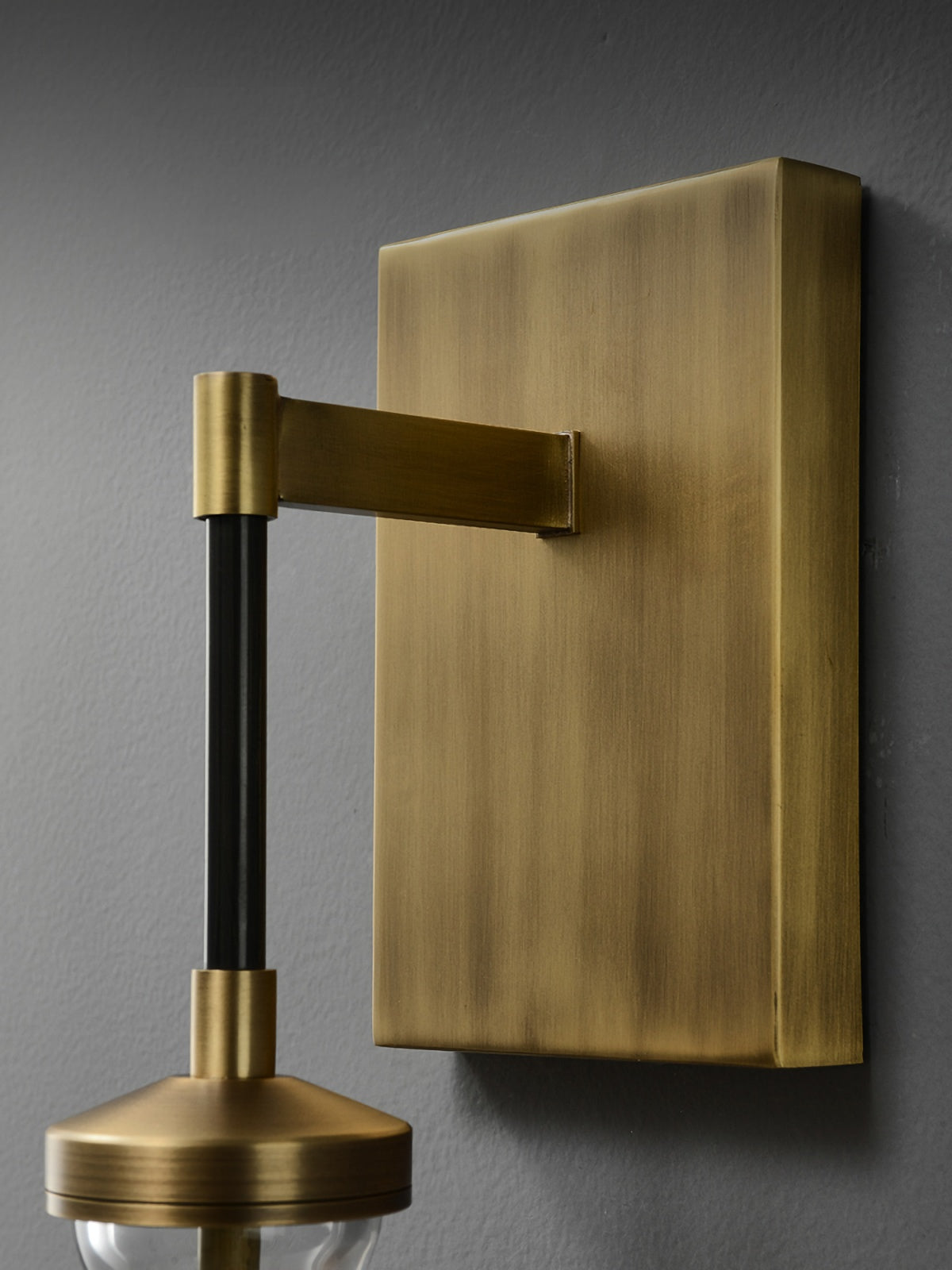 Droplet Crystal Wall Light