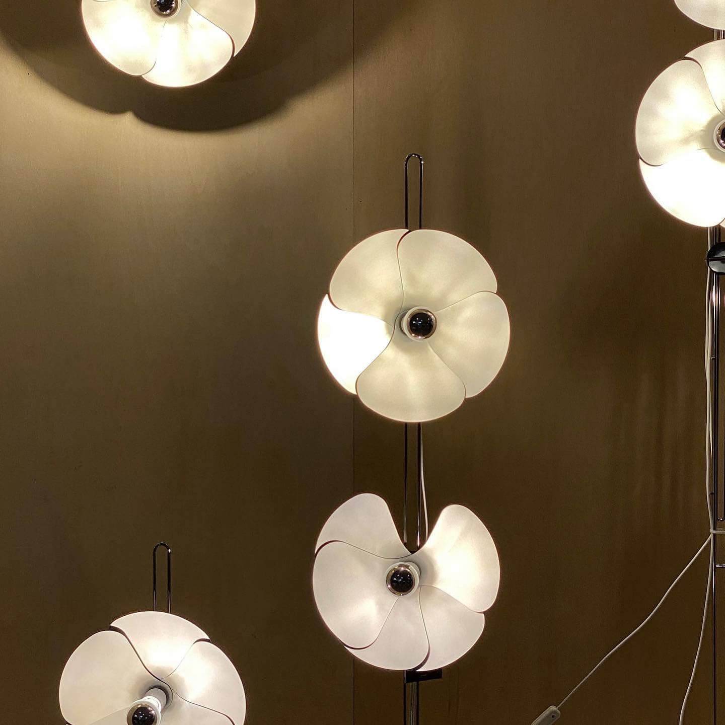 2093 Vloerlamp