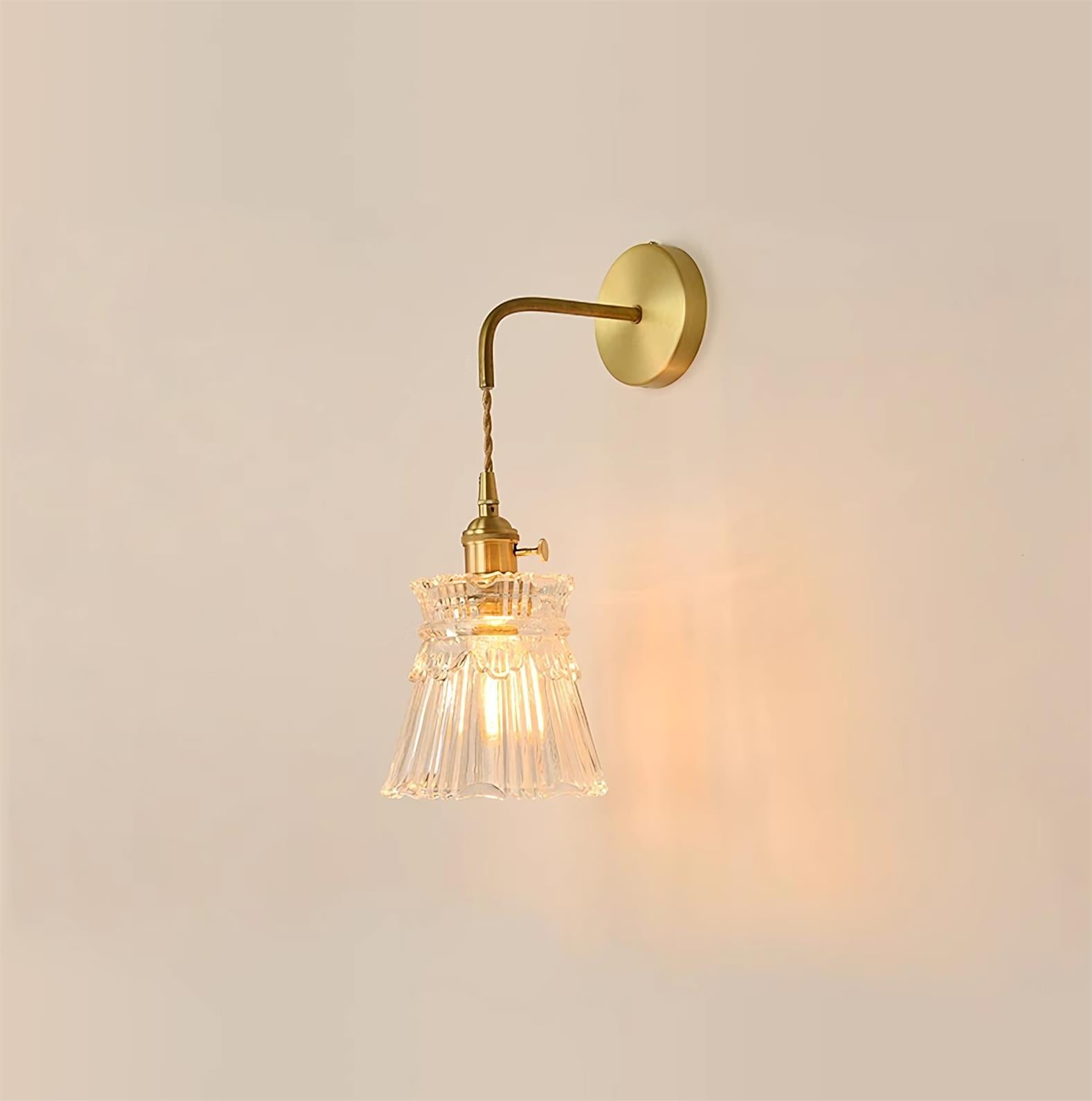Noordse glazen wandlamp