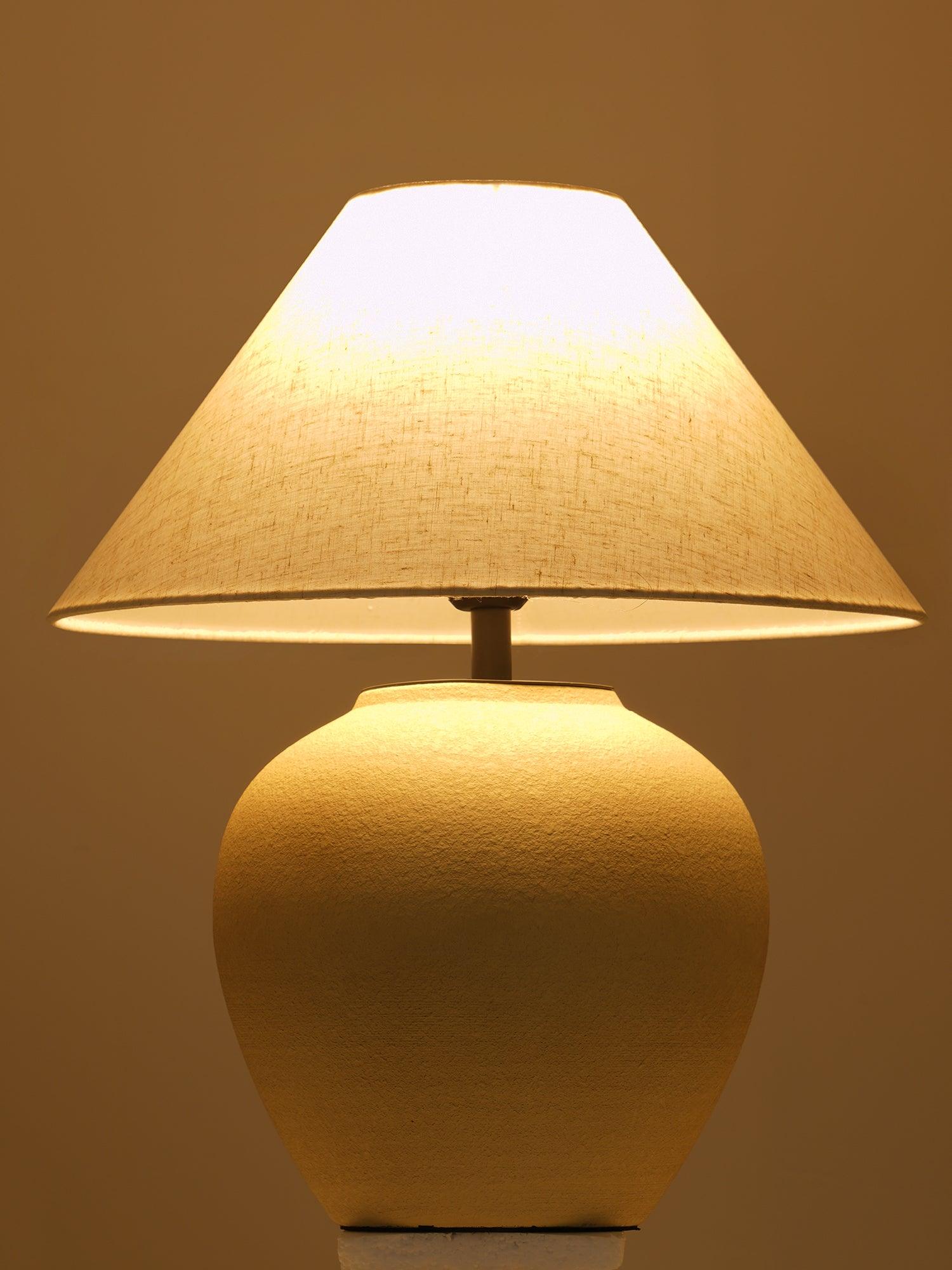 Black Mud Table Lamp