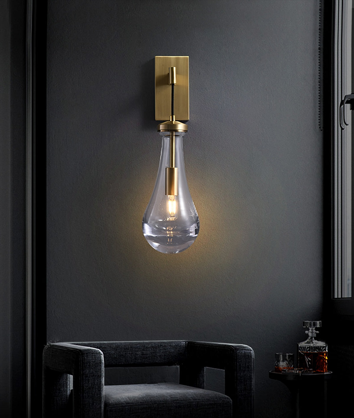 Droplet Crystal Wall Light
