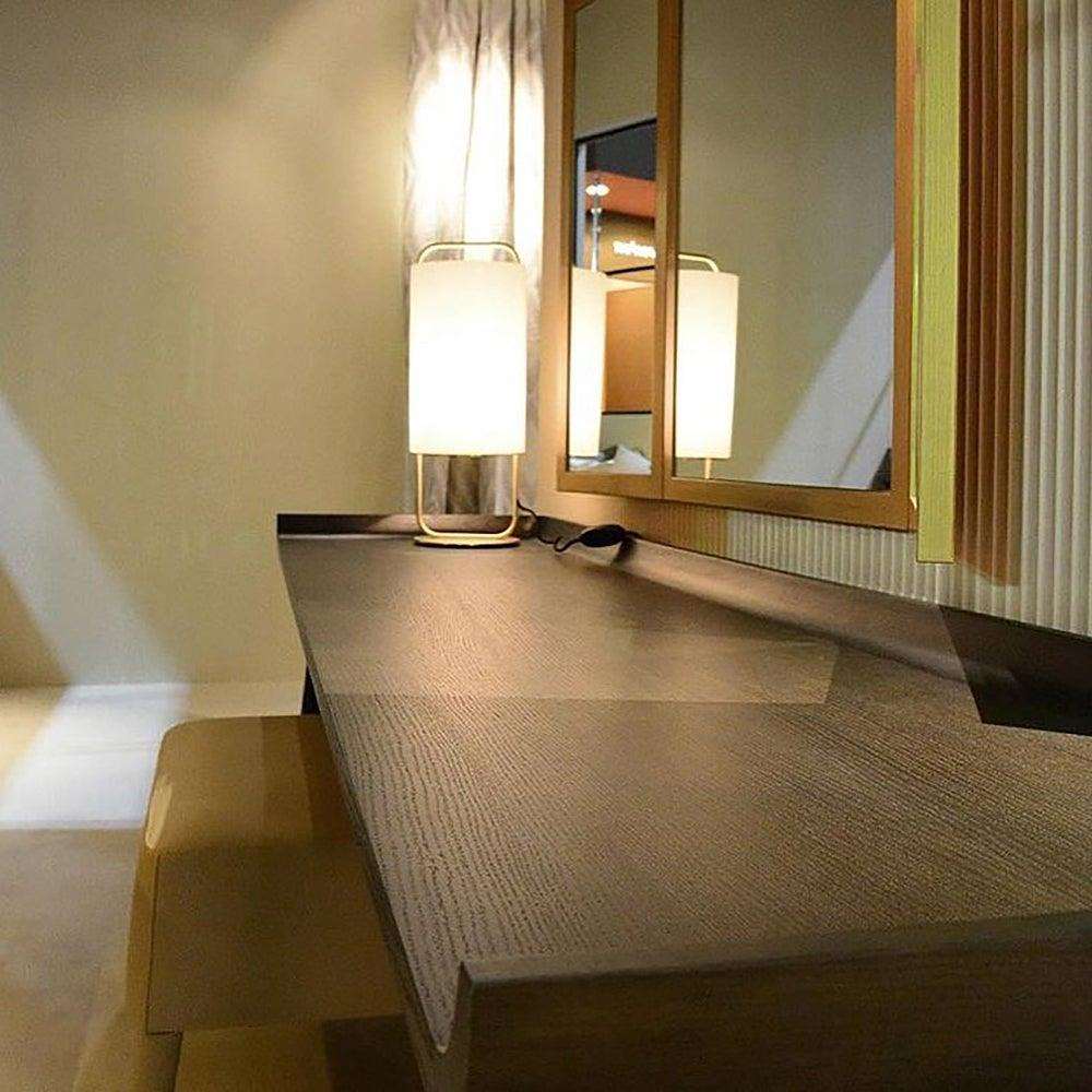 Alistair Table lamp