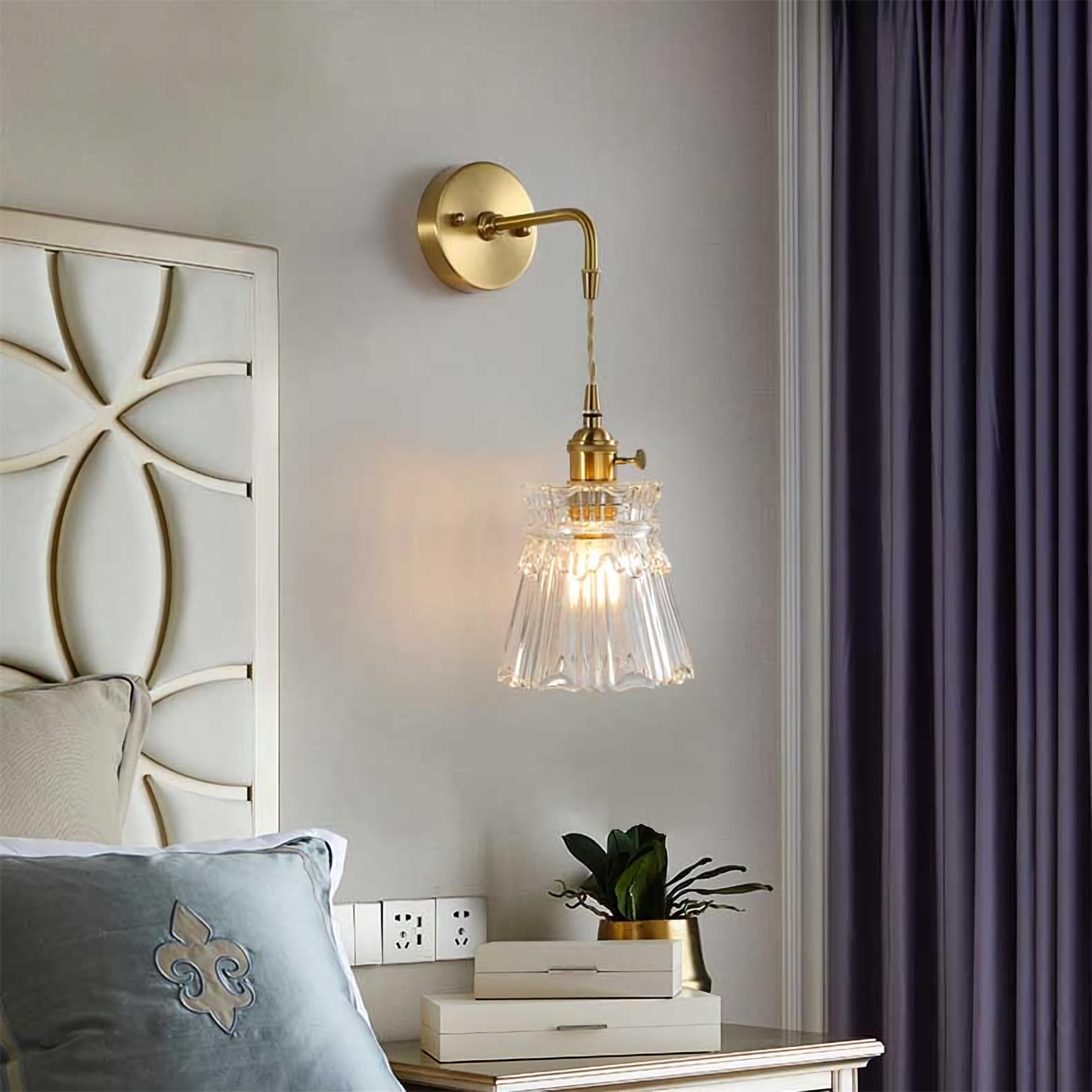 Noordse glazen wandlamp