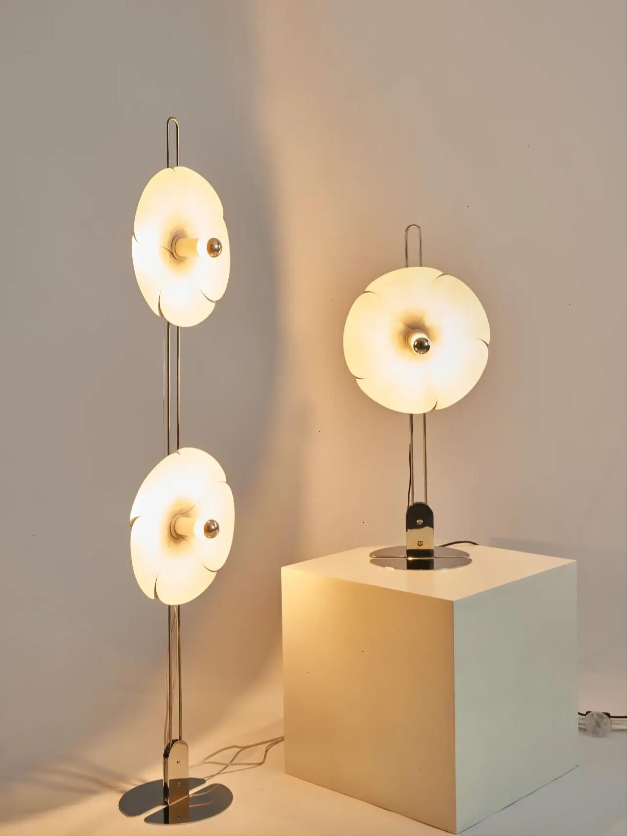 2093 Vloerlamp