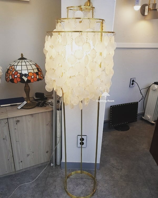 Vintage schelpenvloerlamp