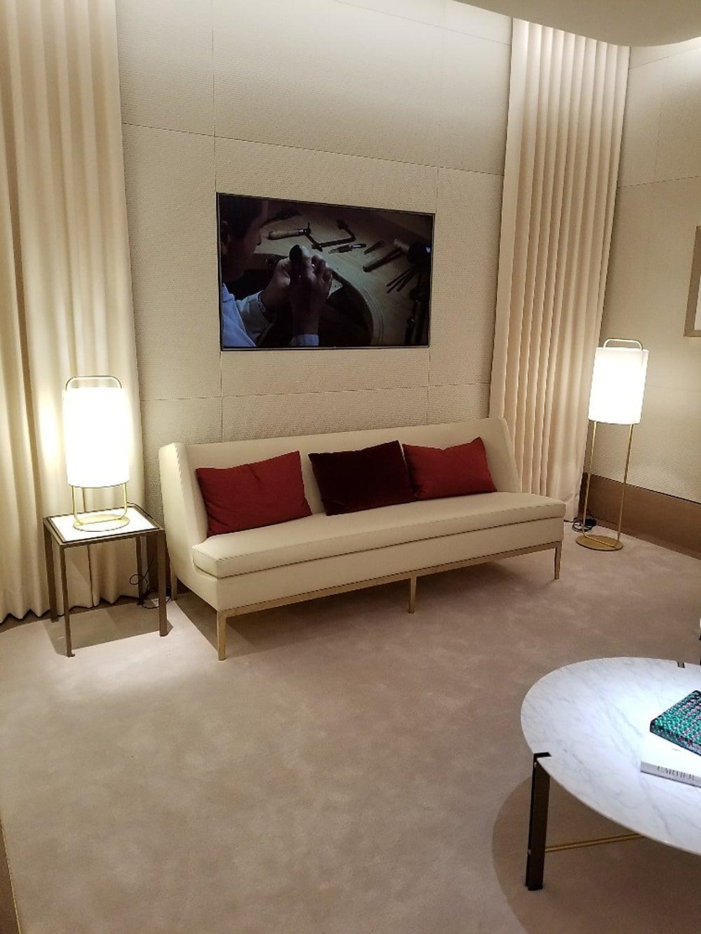 Alistair Table lamp
