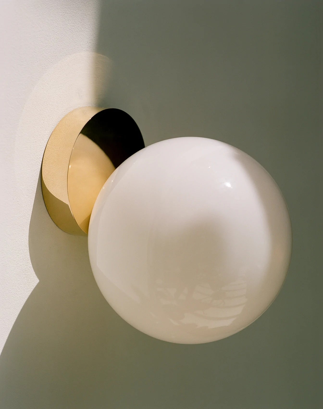 Tip of The Tongue wandlamp