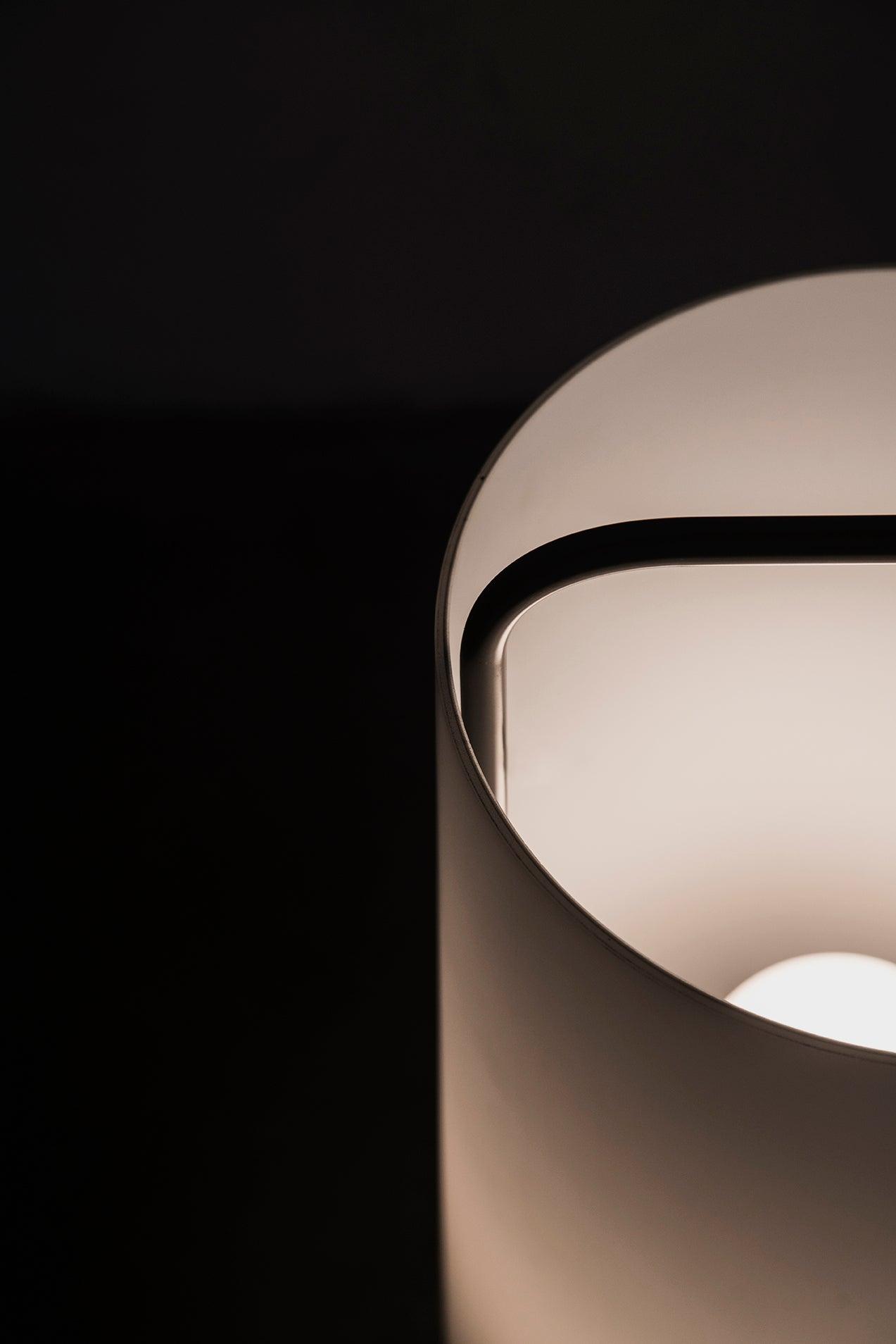 Alistair Table lamp