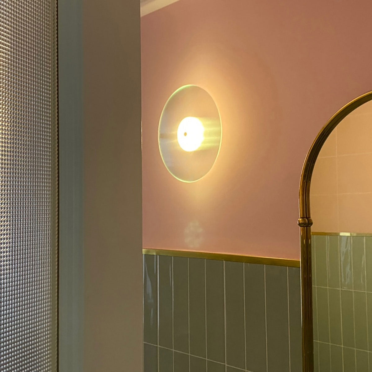 Nevels wandlamp